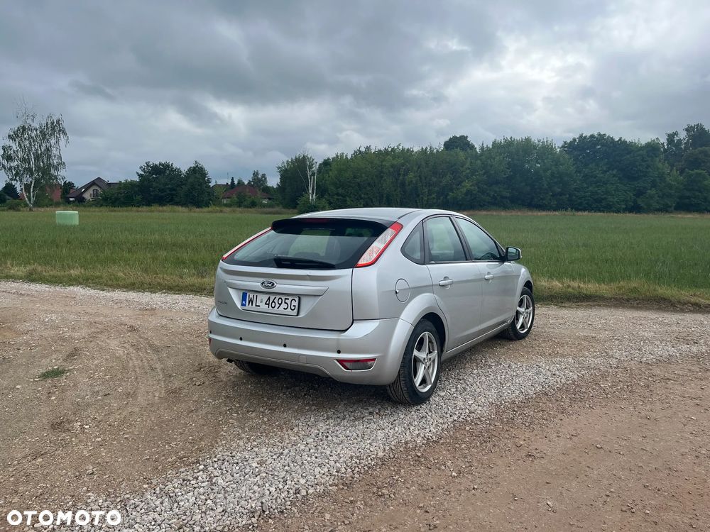 Ford Focus 1.6 Trend - 4