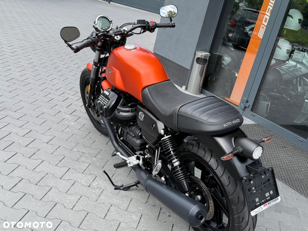 Moto Guzzi V7 - 31