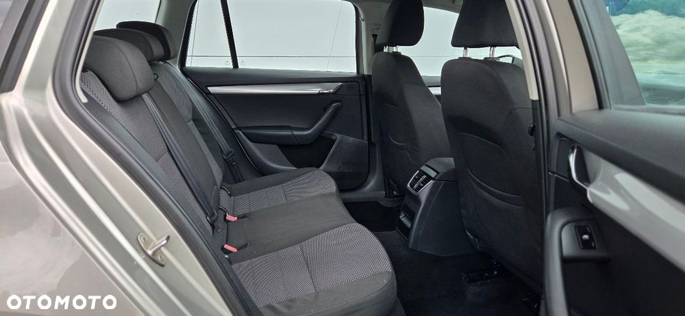 Skoda Octavia 1.6 TDI Green tec Edition - 22