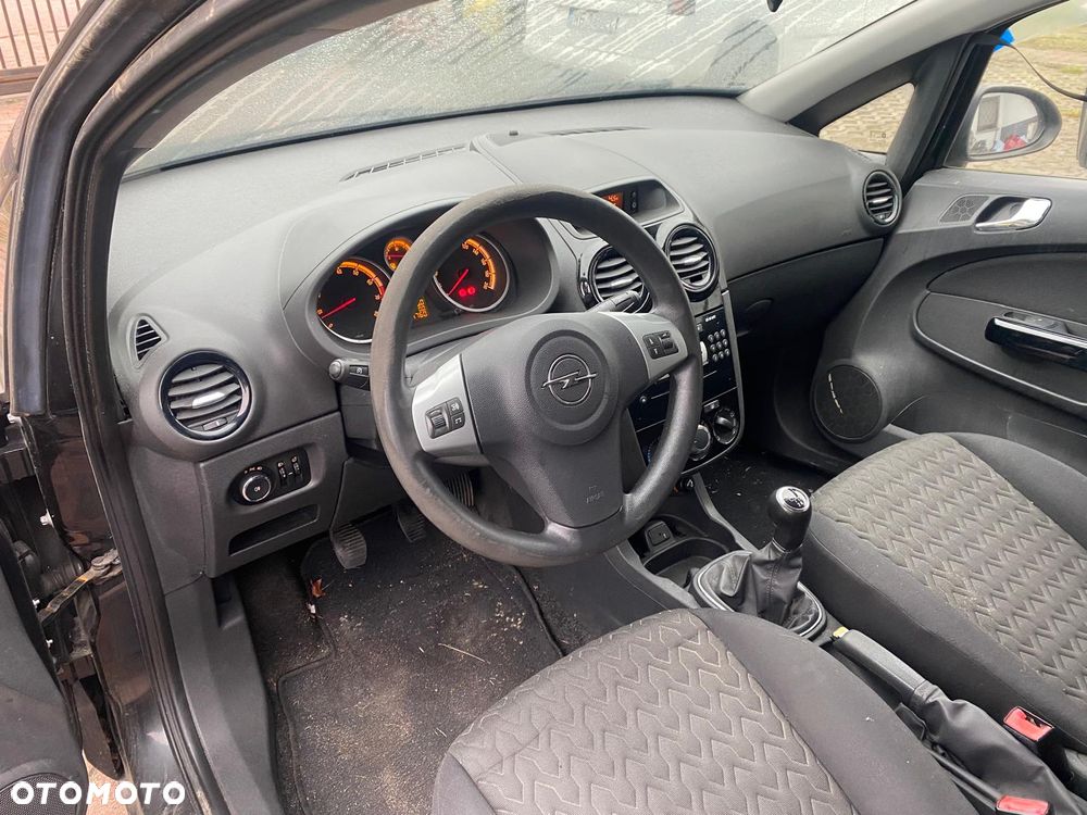 Opel Corsa - 13