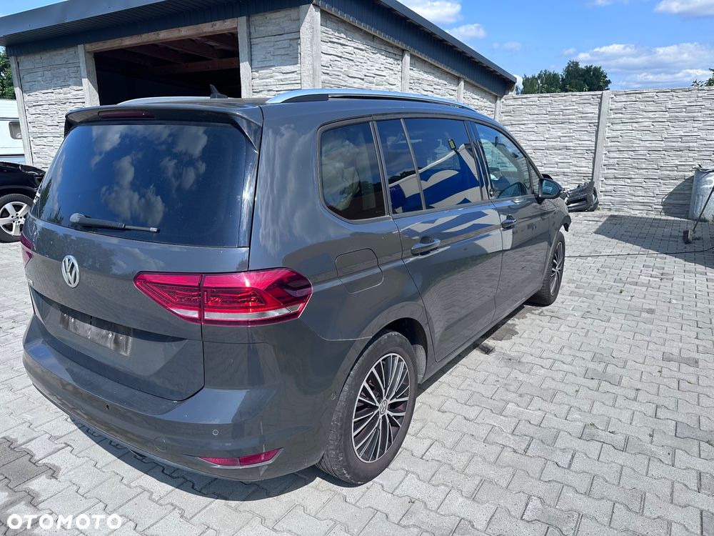 Volkswagen Touran 1.4 TSI BMT Highline DSG - 4