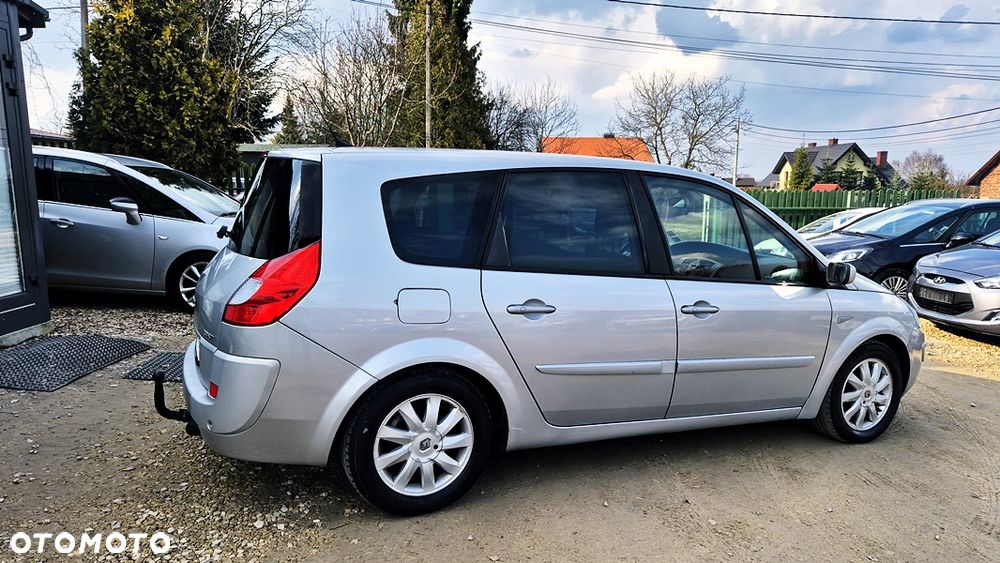 Renault Grand Scenic 2.0 16V Privilege - 14