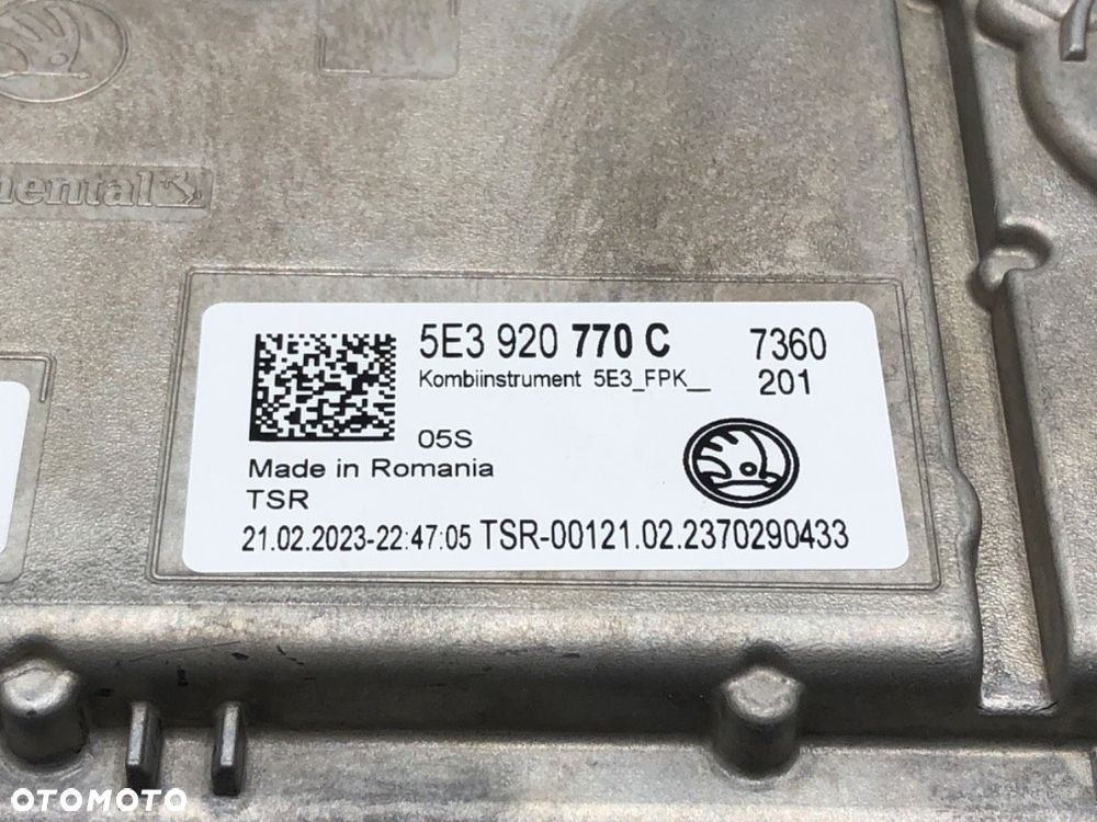 LICZNIK  SKODA OCTAVIA IV (NX3, NN3) 2020 - 2022 2.0 TDI 110 kW [150 KM] olej napędowy 2020 - 2022 - 4