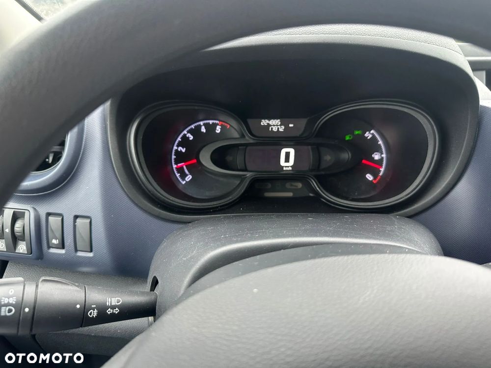 Opel VIVARO - 11
