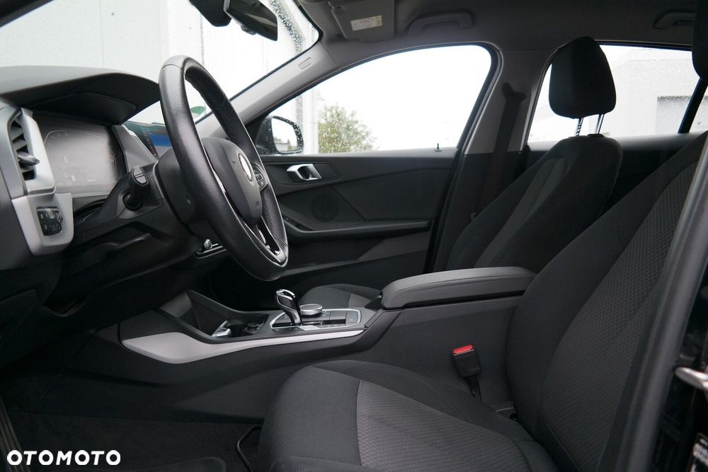 BMW Seria 1 118i Advantage - 32