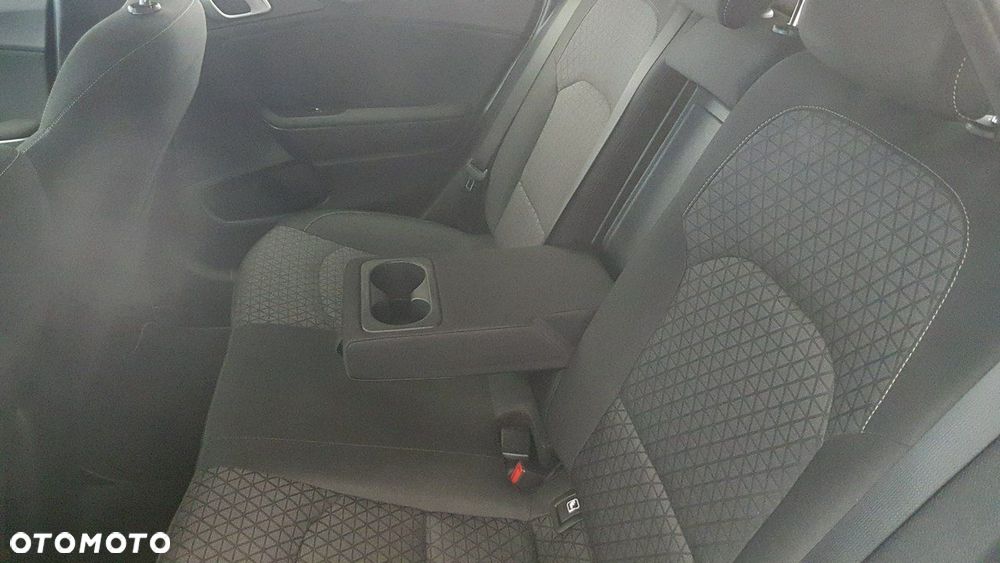 Kia Ceed - 17