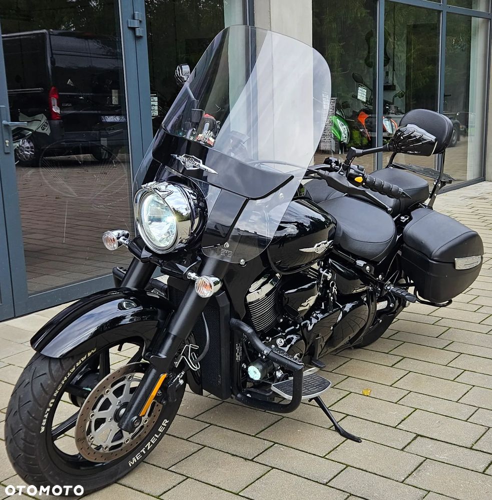 Suzuki Intruder