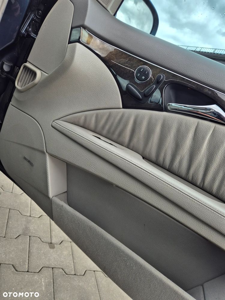 Mercedes-Benz Klasa E 320 T Avantgarde - 13