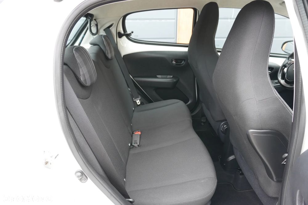 Peugeot 108 VTI 72 ETG5 Top Allure - 11