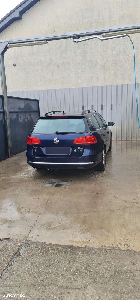 Volkswagen Passat 2.0 TDI 4Motion BlueMotion Technology Comfortline - 10