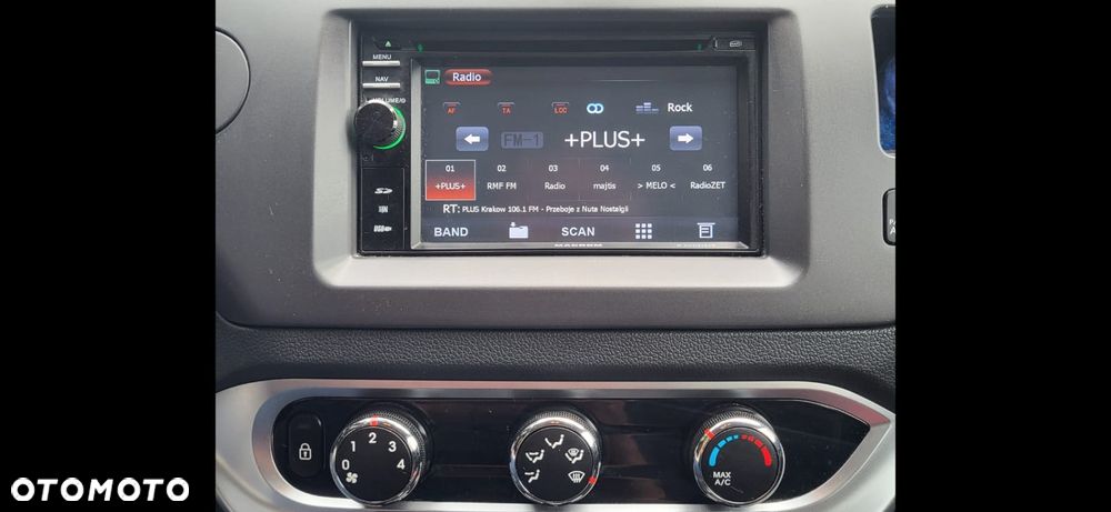 Kia Rio 1.4 L - 16