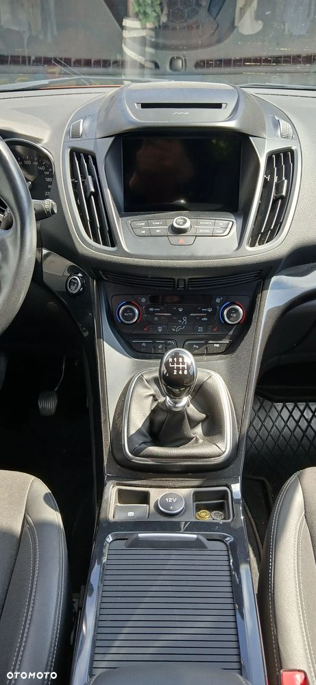Ford Kuga - 11
