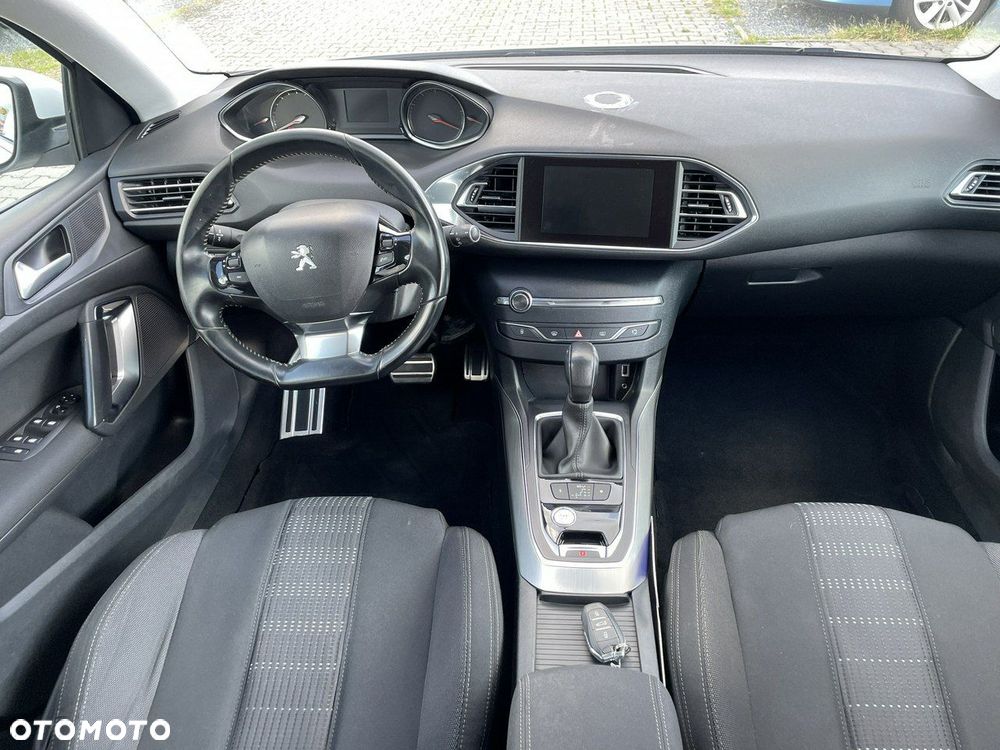 Peugeot 308 - 9
