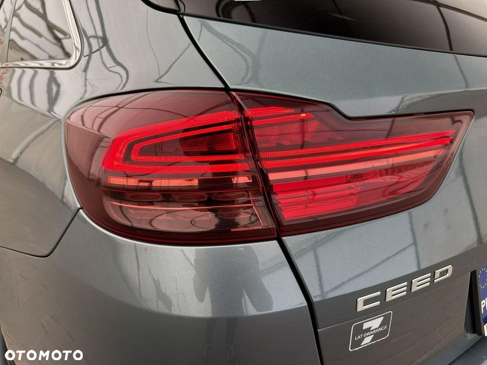 Kia Ceed - 30