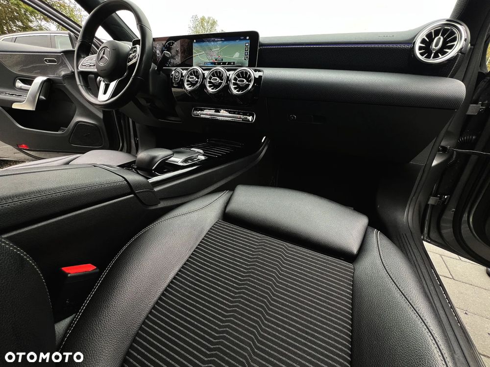 Mercedes-Benz Klasa A 200 7G-DCT Style - 15