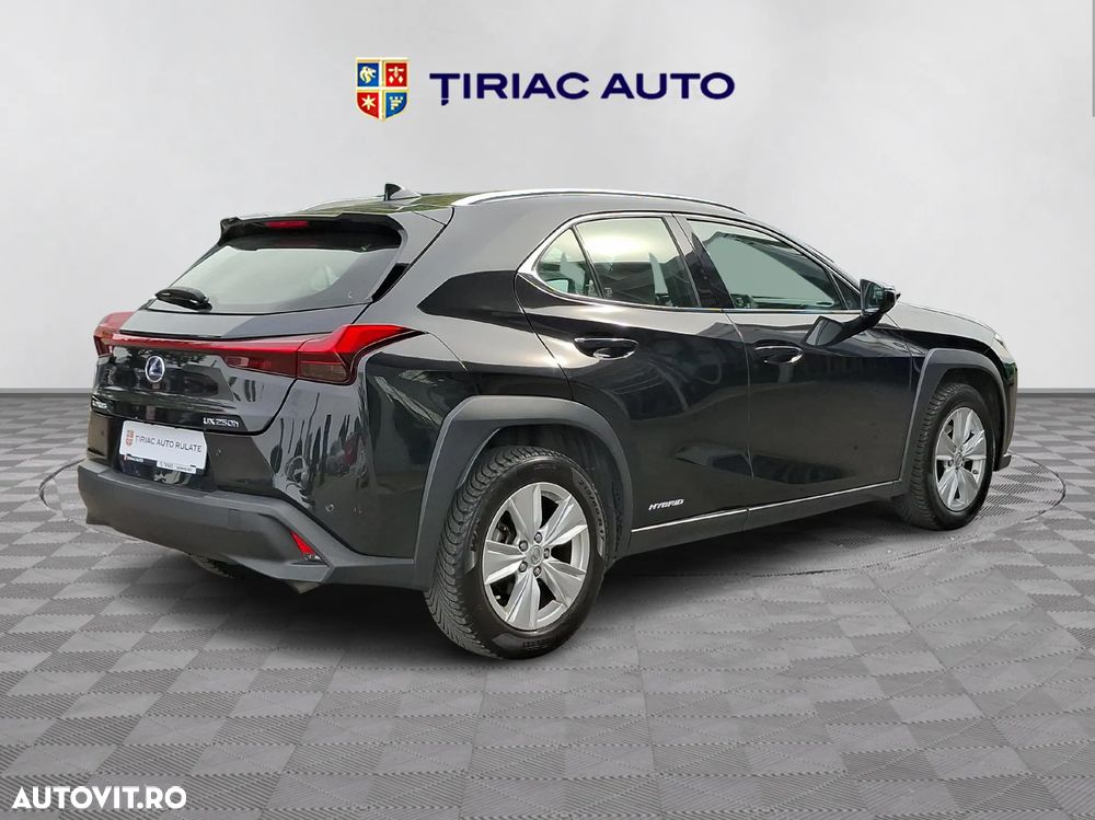 Lexus UX 250h FWD Business - 6