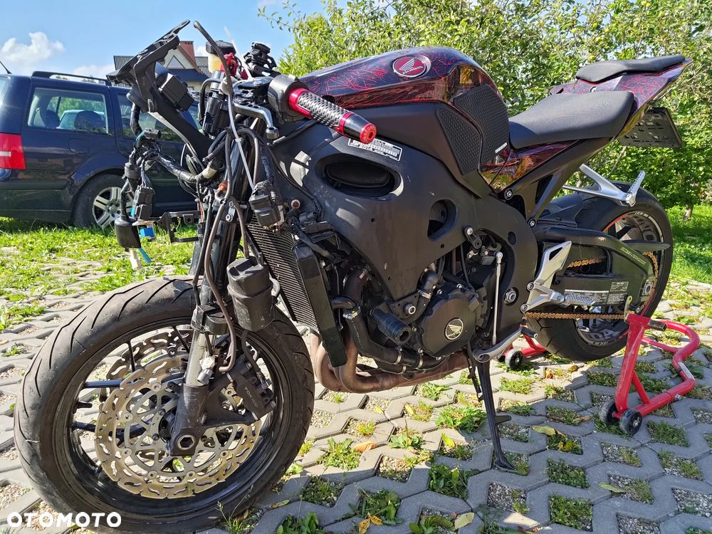 Honda CBR - 3