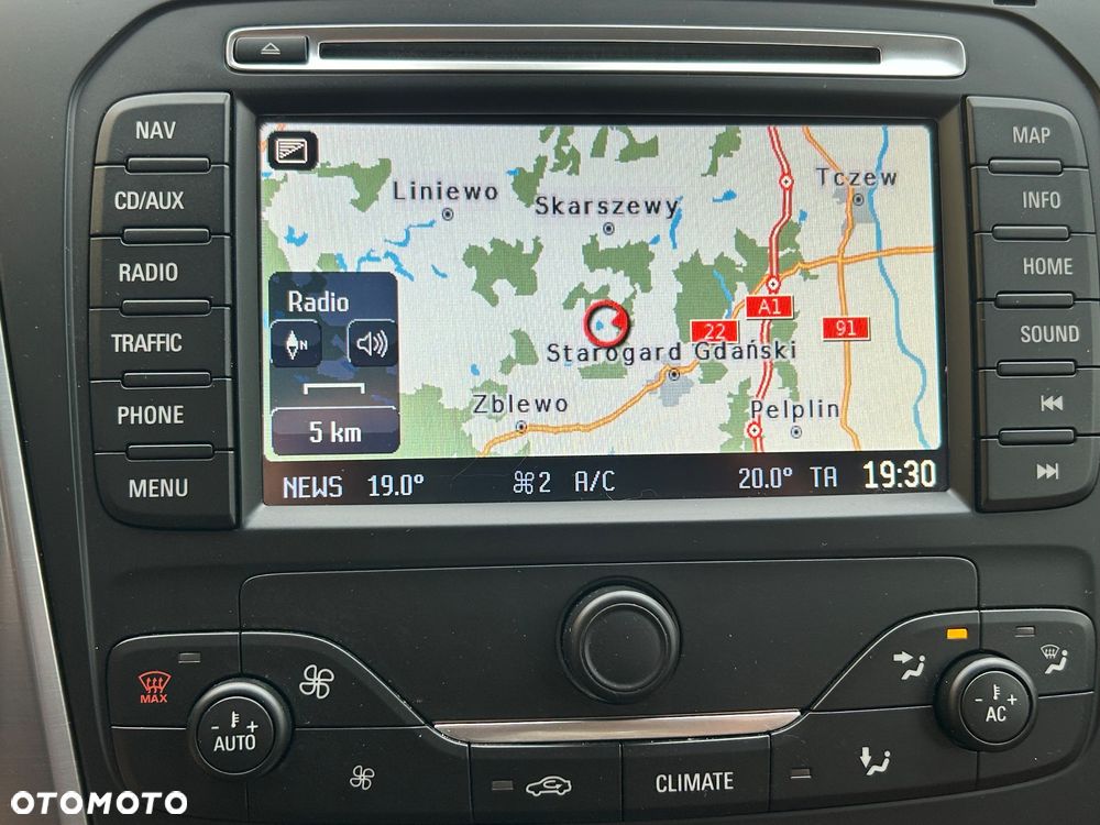 Ford Mondeo 2.0 T Titanium X - 34