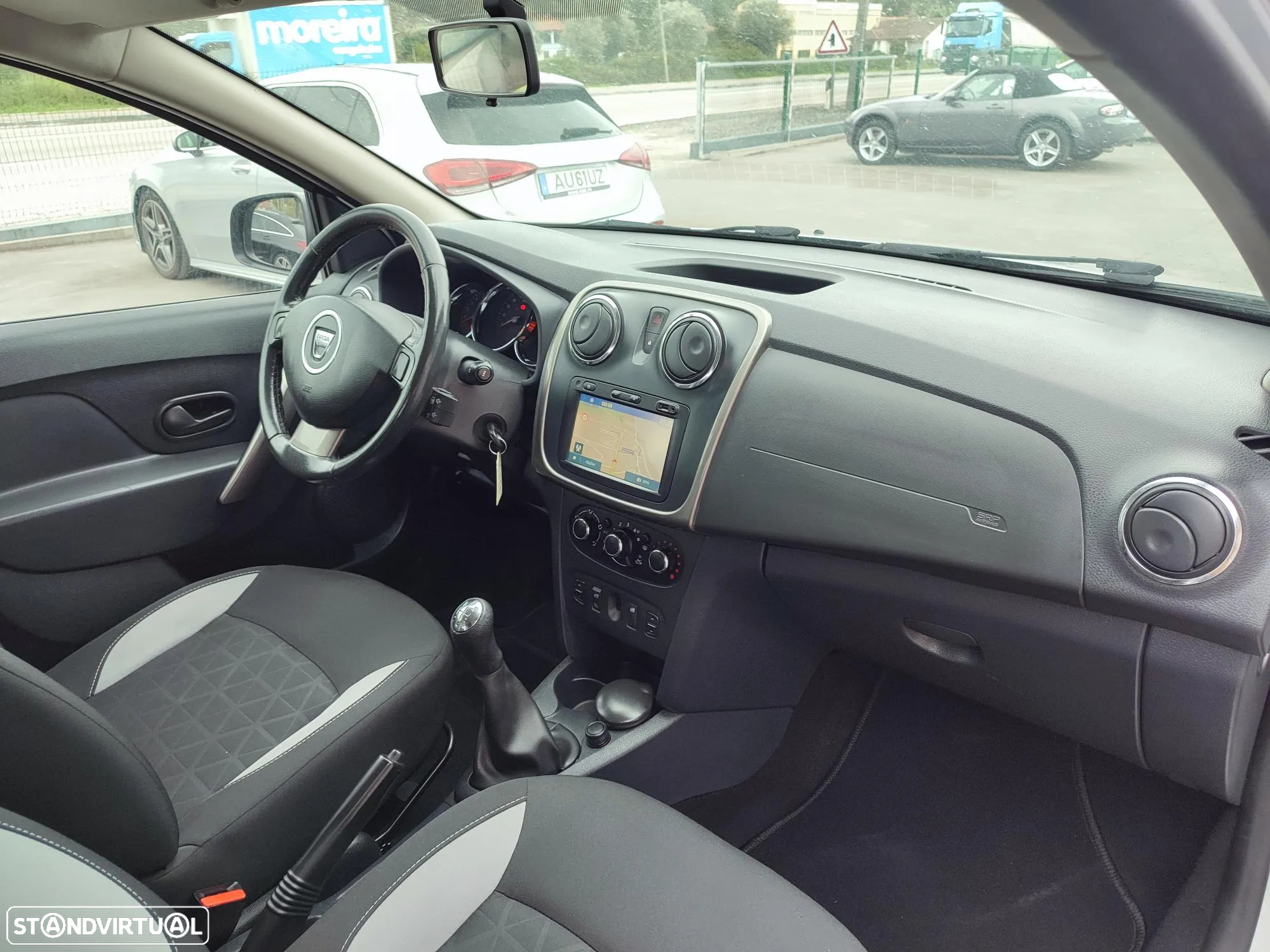 Dacia Sandero 1.5 dCi Stepway - 4