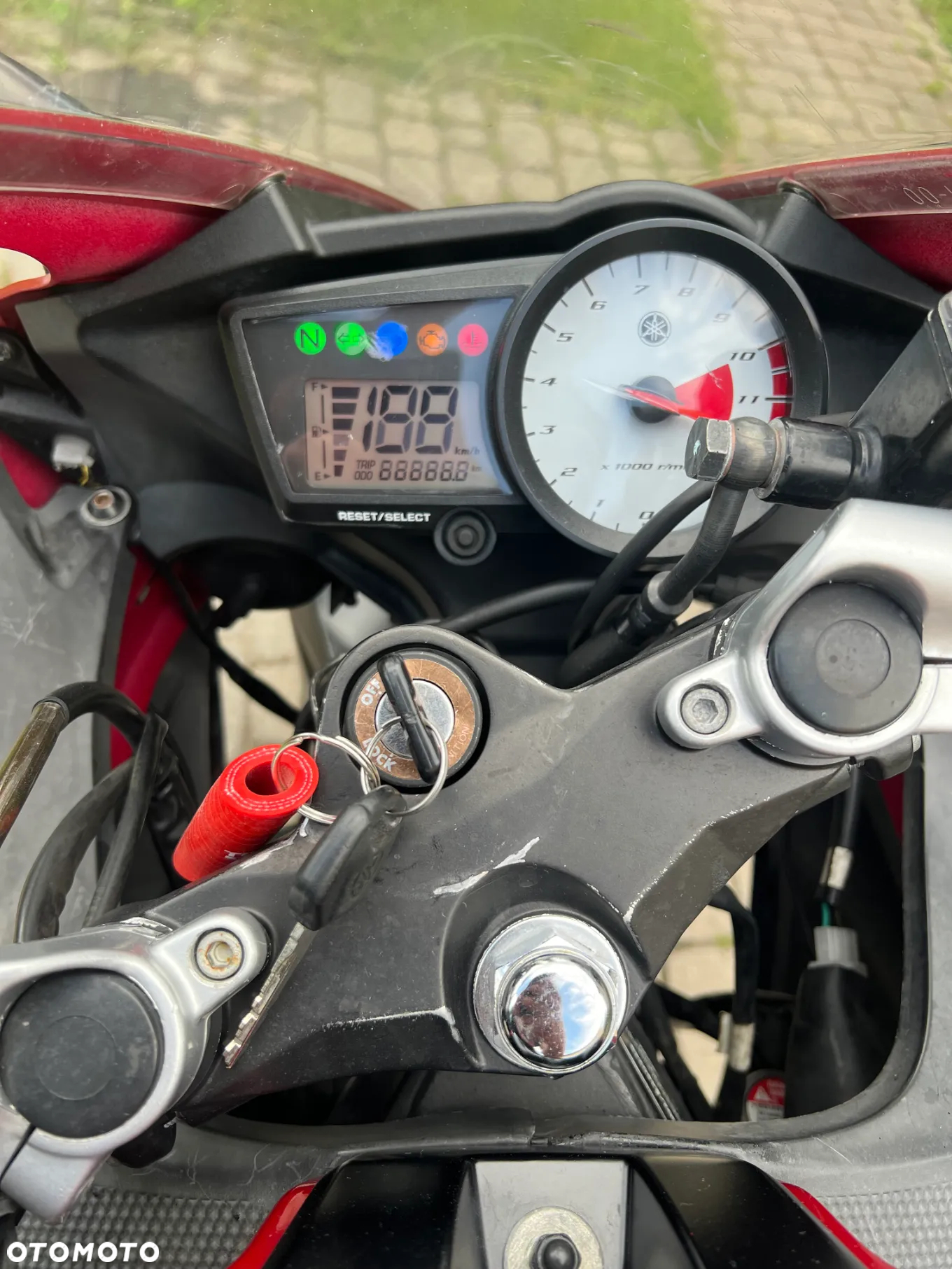 Yamaha YZF - 7