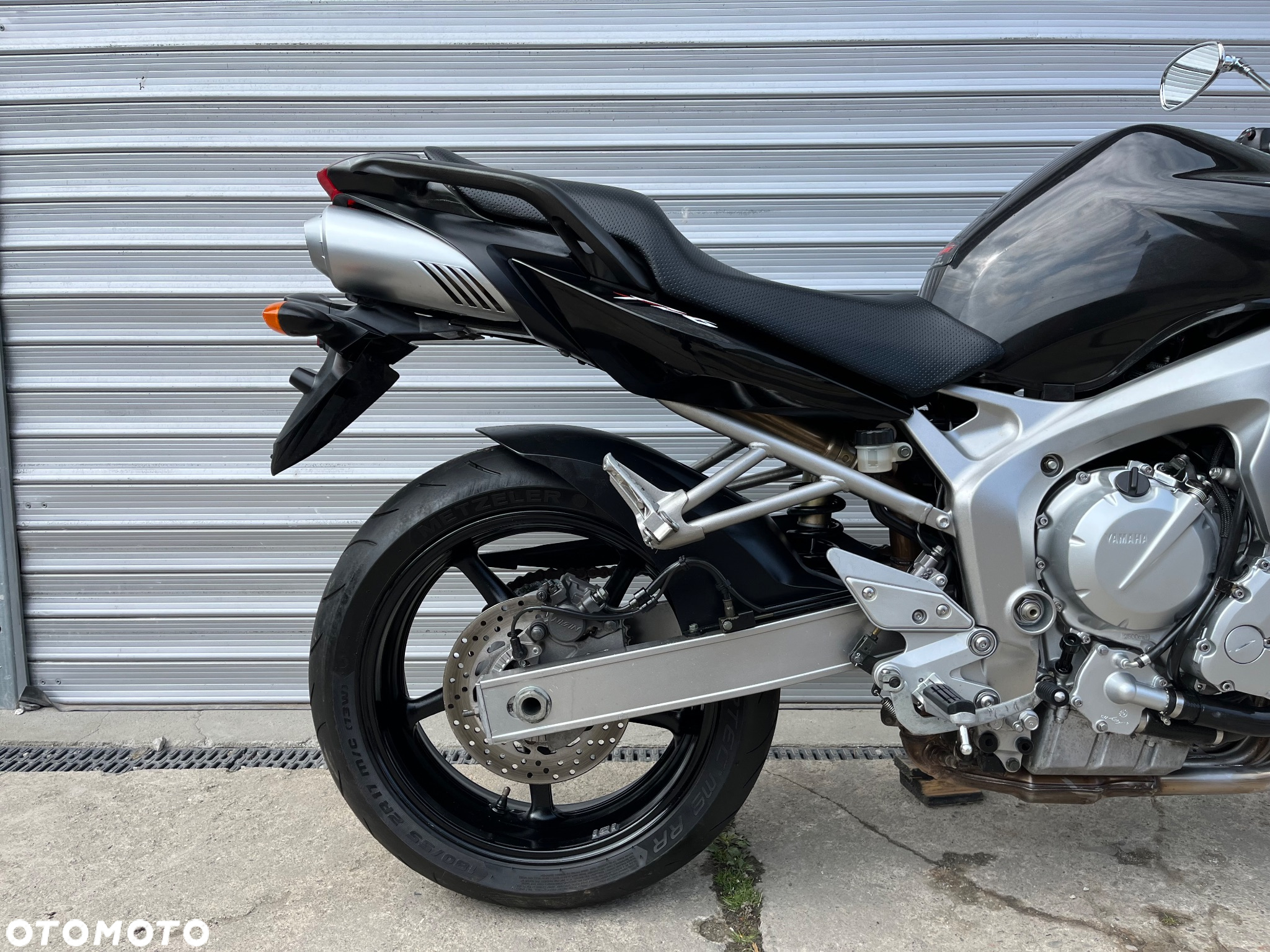 Yamaha FZ6 - 9