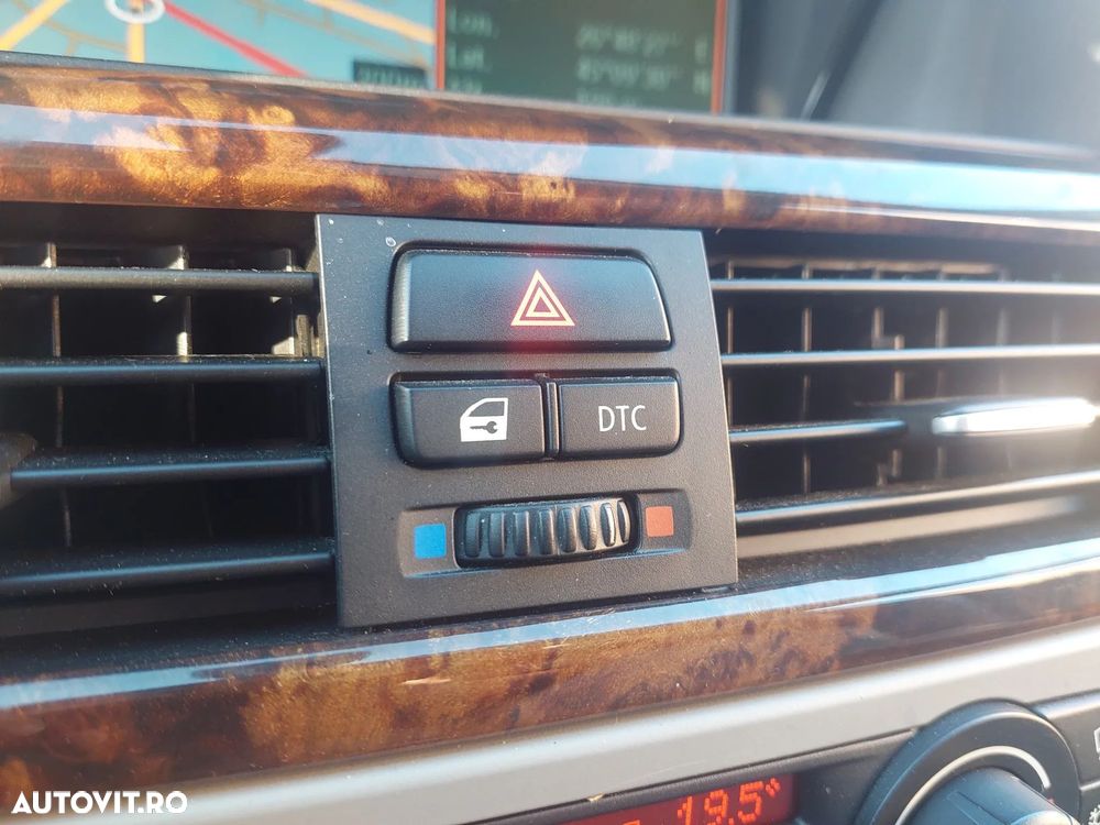 BMW Seria 3 325i - 20