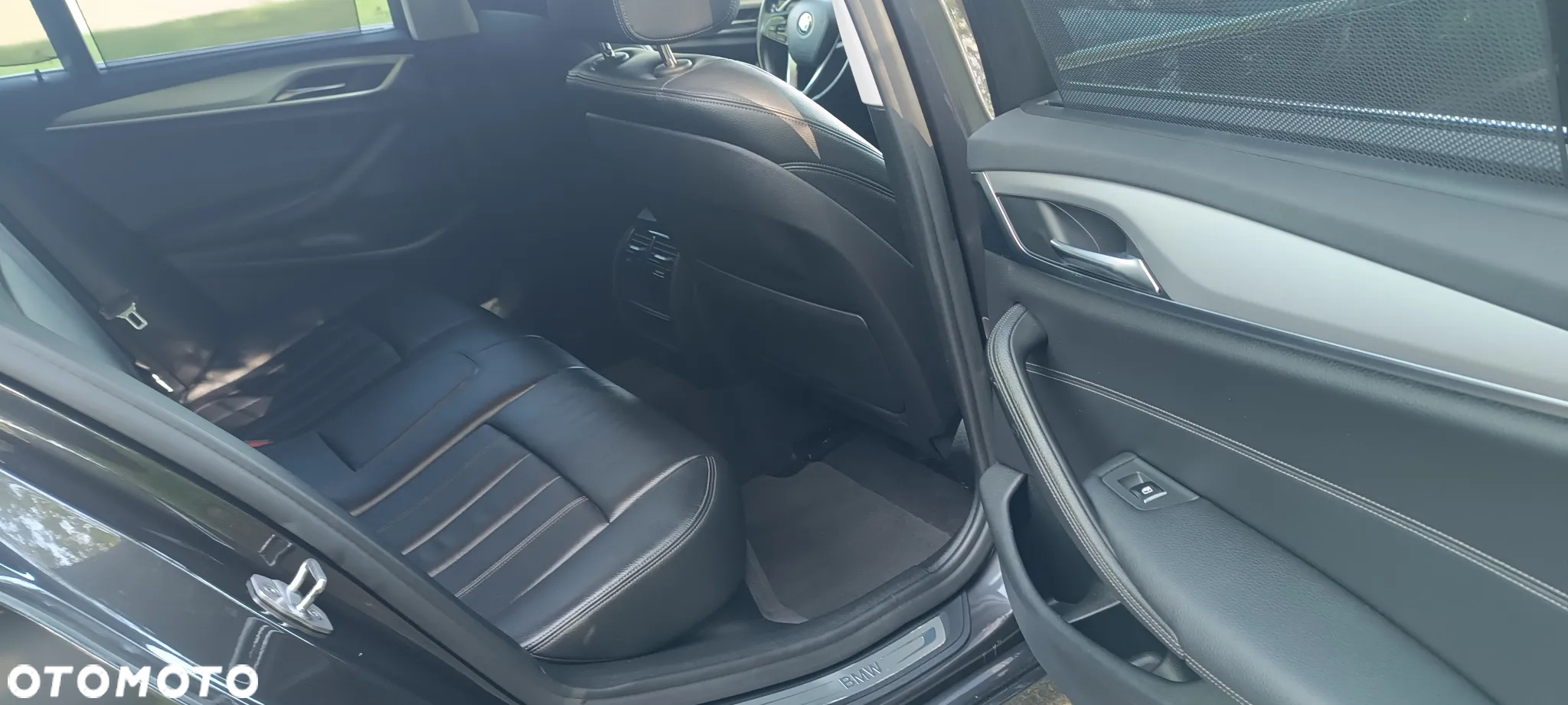 BMW Seria 5 520d Sport Line - 14