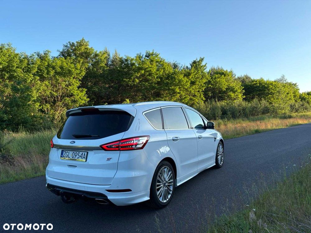 Ford S-Max - 8