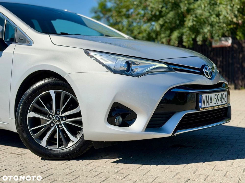 Toyota Avensis 2.0 D-4D Prestige - 28