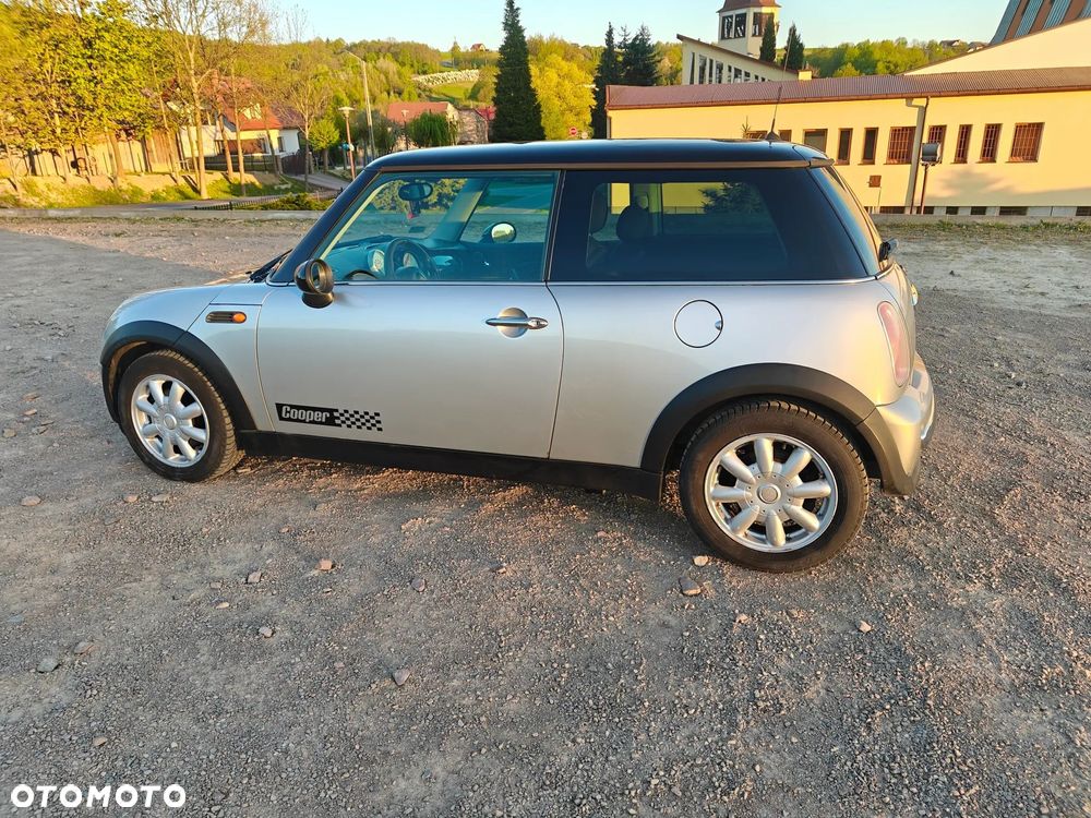 MINI Cooper Standard - 1