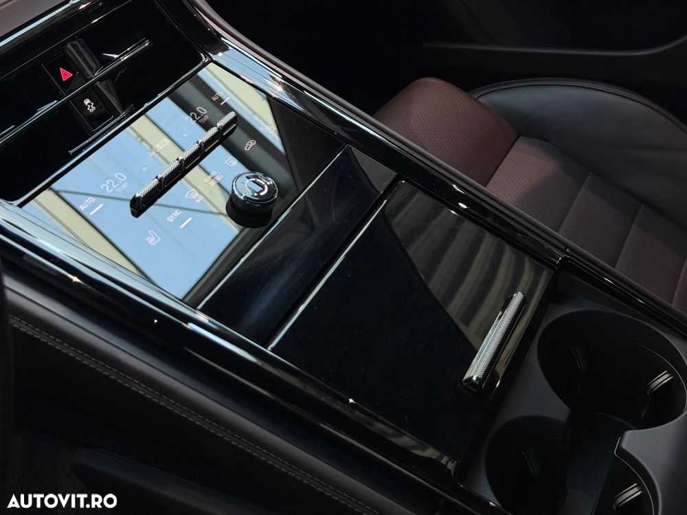 Porsche Panamera 4 E-Hybrid - 25
