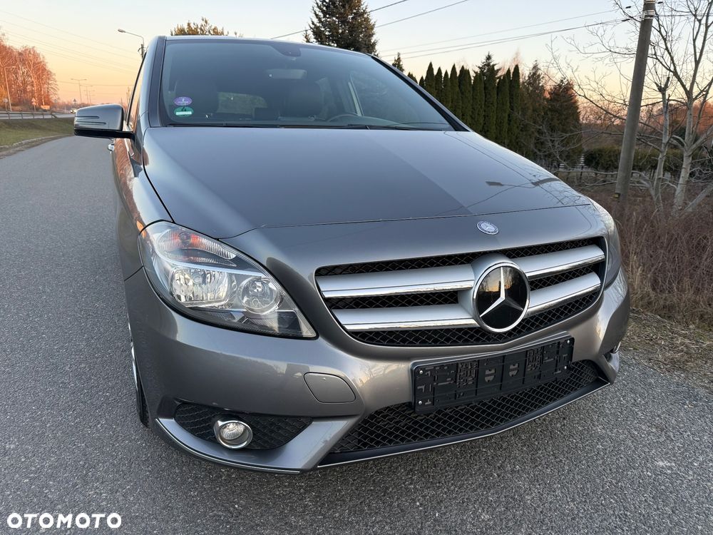 Mercedes-Benz Klasa B 180 BlueEFFICIENCY Edition - 20