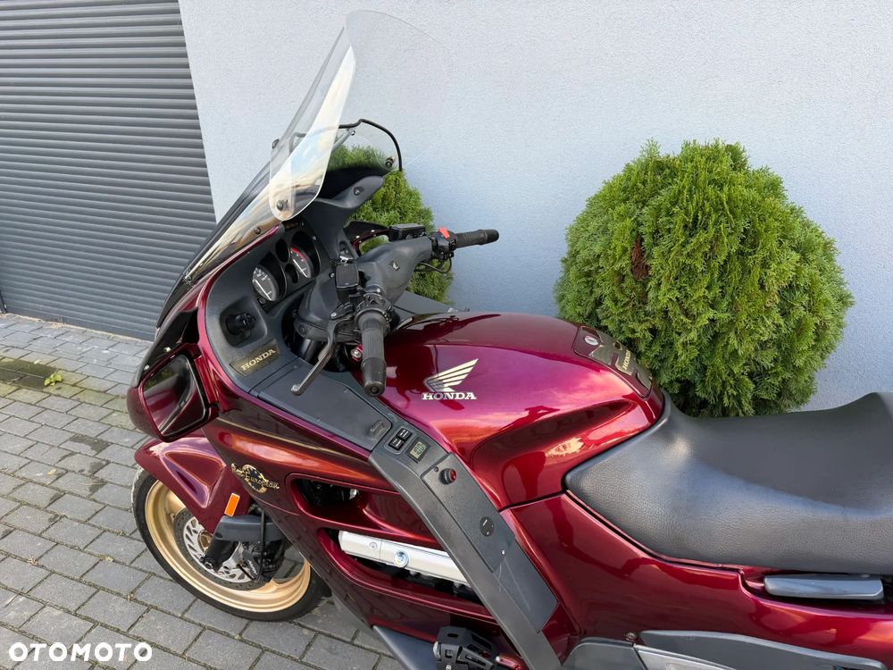Honda ST - 33