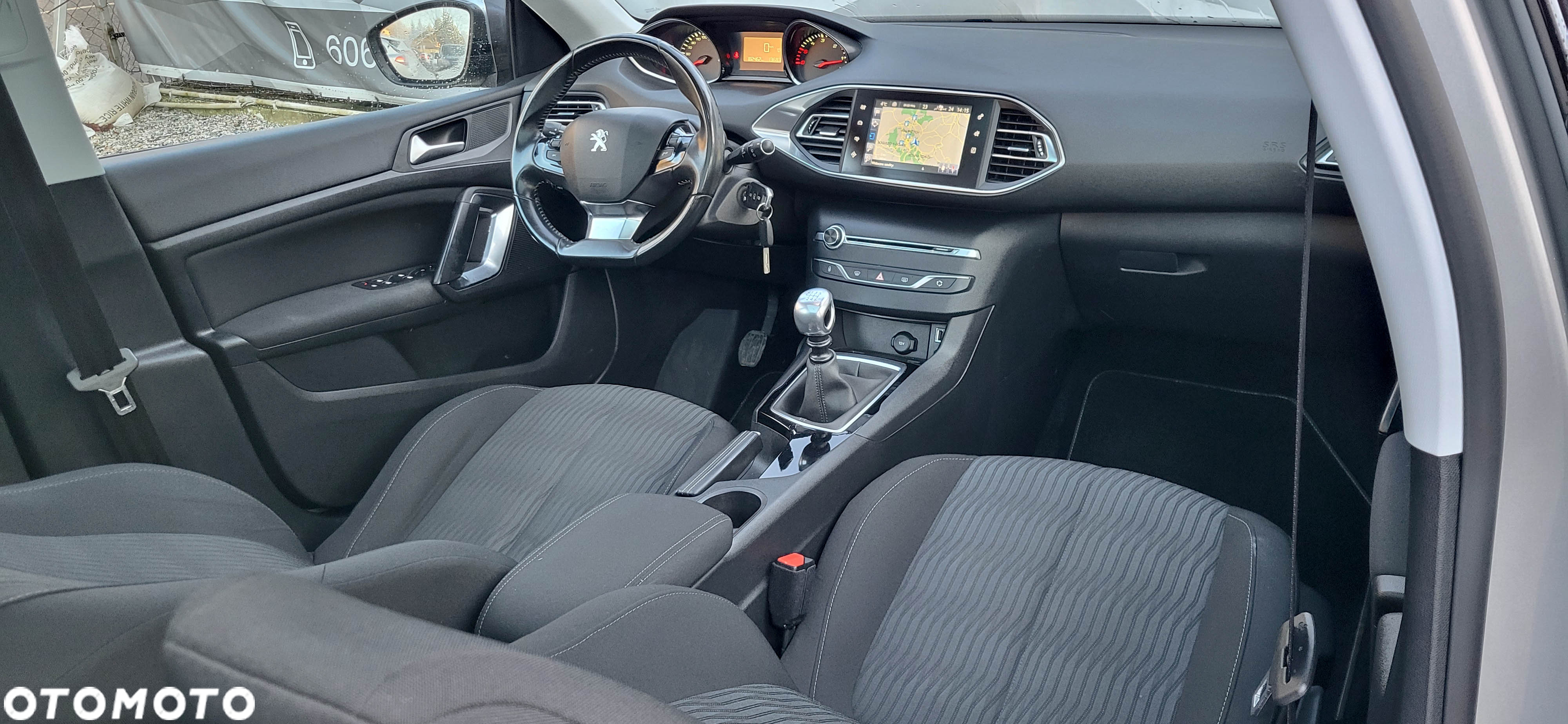 Peugeot 308 1.6 BlueHDi Business Line S&S - 16