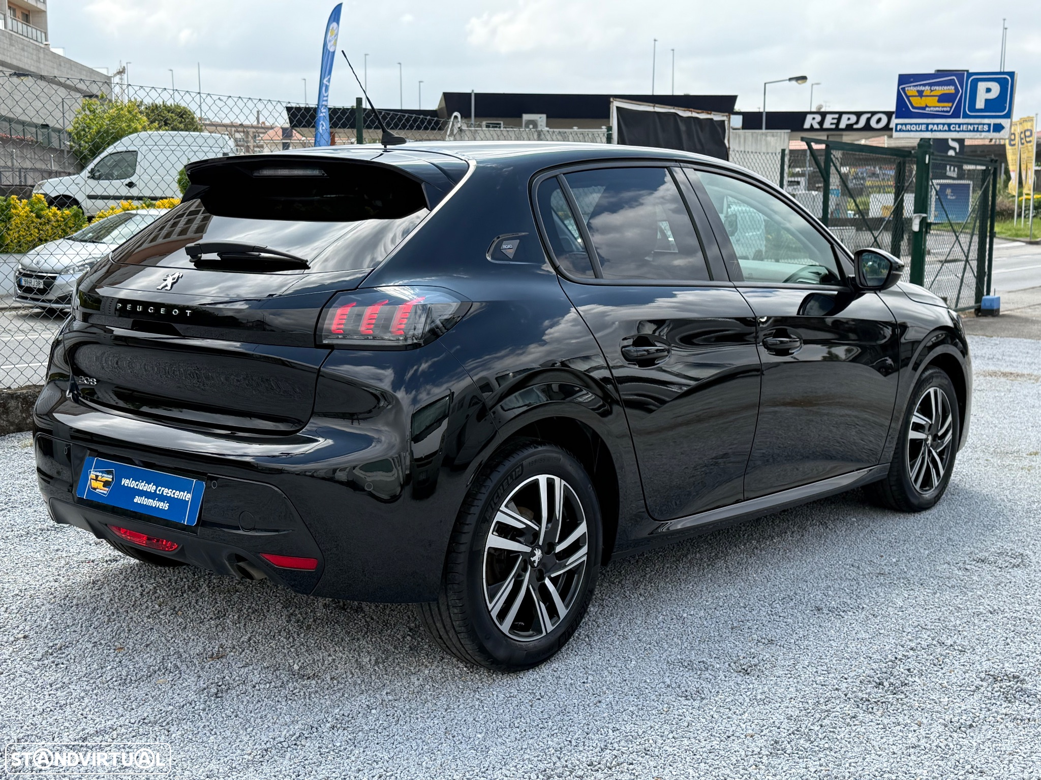 Peugeot 208 1.2 PureTech Allure - 10