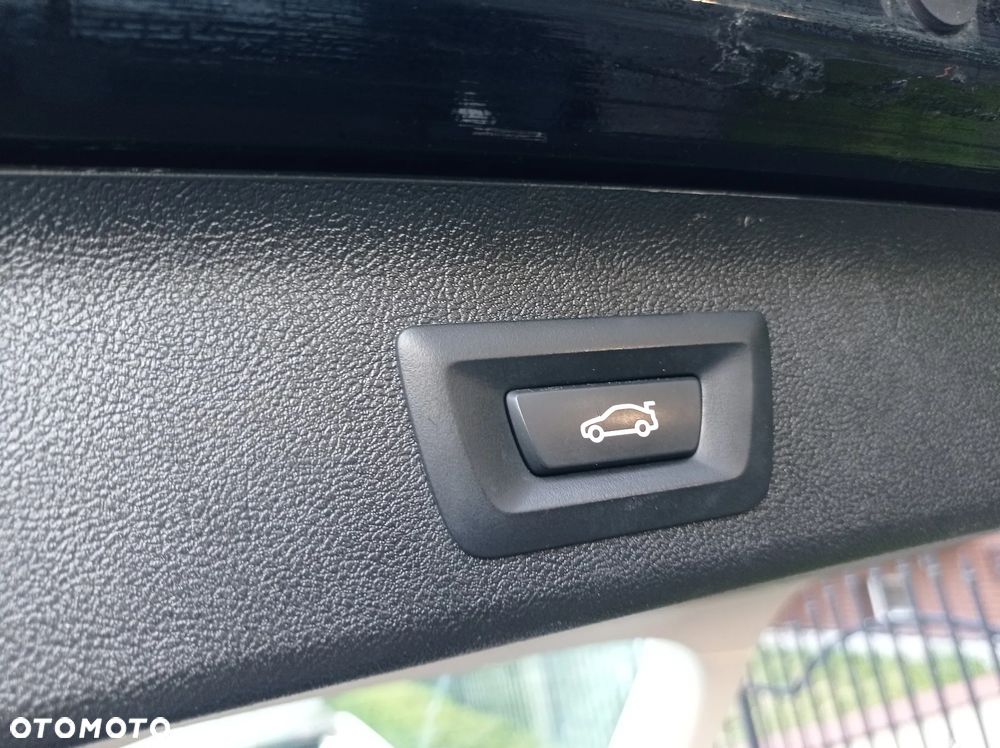 BMW Seria 5 520d Luxury Line sport - 21