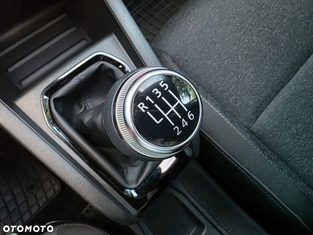 Renault Clio 1.0 TCe Equilibre - 15