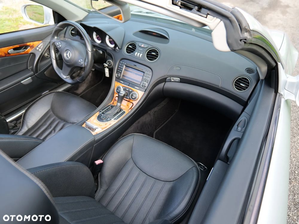 Mercedes-Benz SL - 9