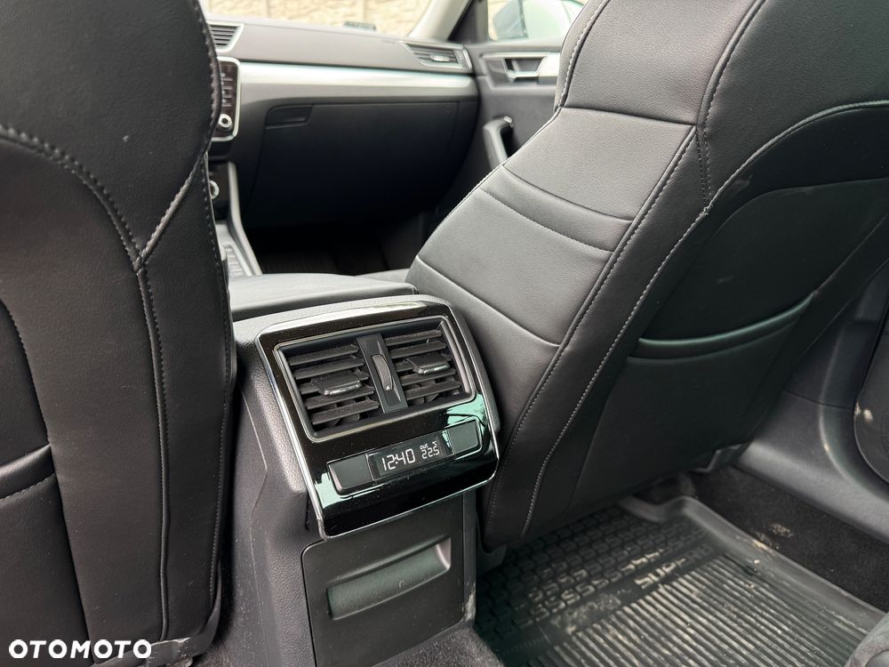 Skoda Superb 2.0 TSI 4x4 Style DSG - 9
