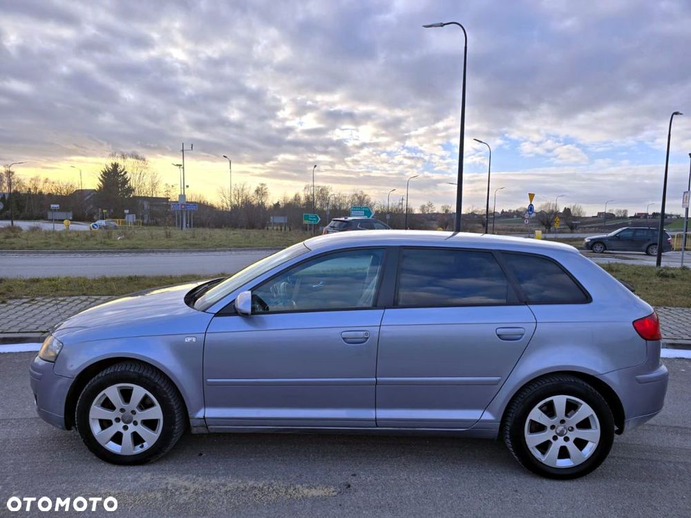 Audi A3 Sportback 2.0 TDI quattro Attraction - 25