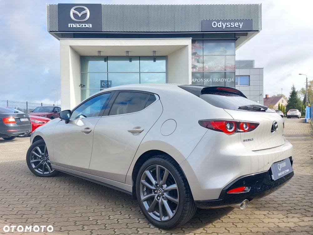 Mazda 3 - 4