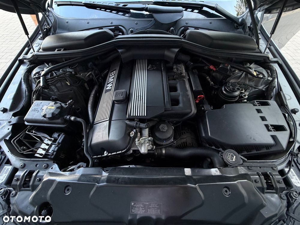 BMW Seria 5 - 32