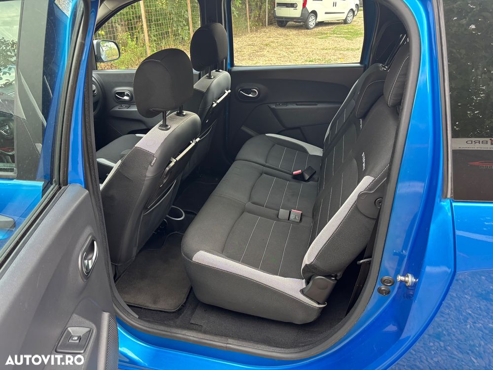 Dacia Lodgy 1.5 Blue dCi Stepway - 11