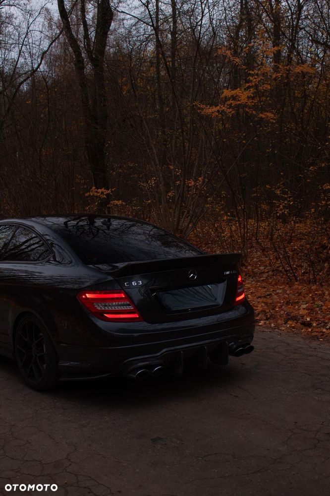 Mercedes-Benz Klasa C 63 AMG AMG SPEEDSHIFT MCT - 18