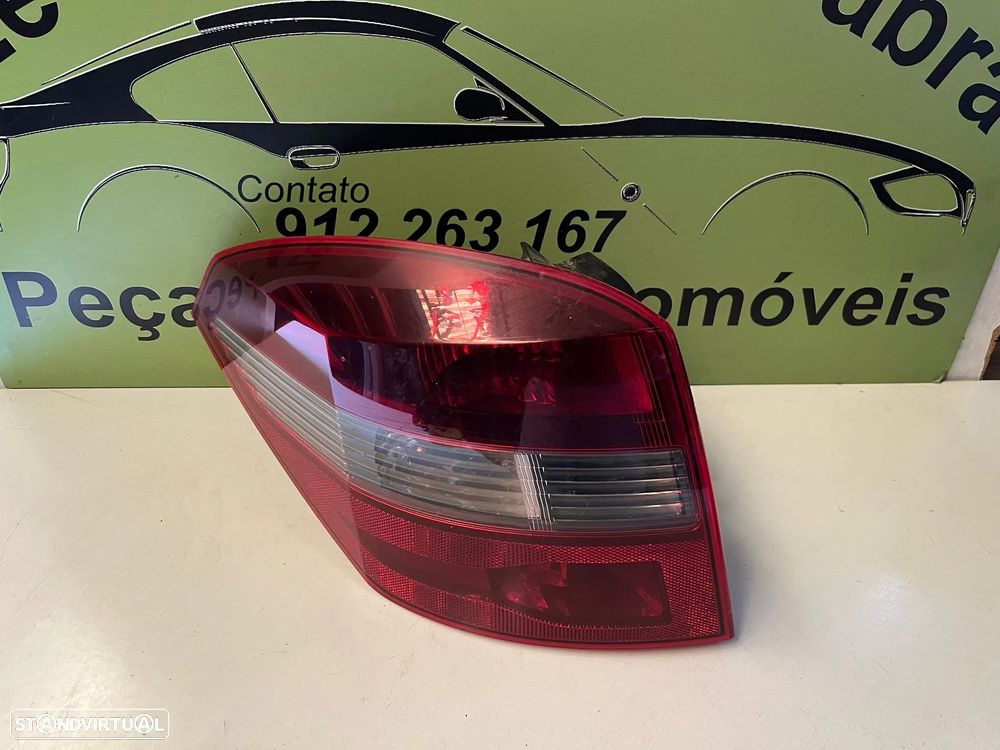 RENAULT LAGUNA III CARRINHA FAROLIM DIREITO ESQUERDO - FT467 - 2