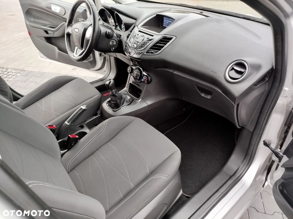 Ford Fiesta - 12