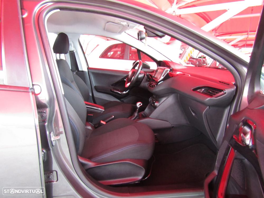 Peugeot 208 BlueHDi 100 Active Pack - 5