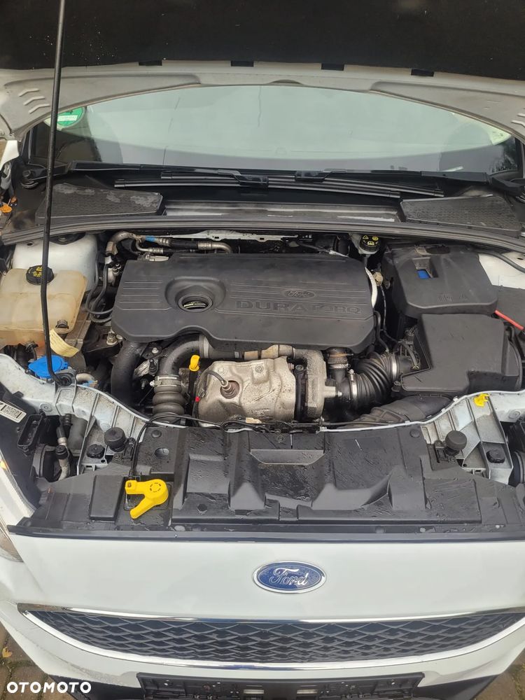 Ford Focus ver-1-5-ecoblue-start--stopp--system-active - 10