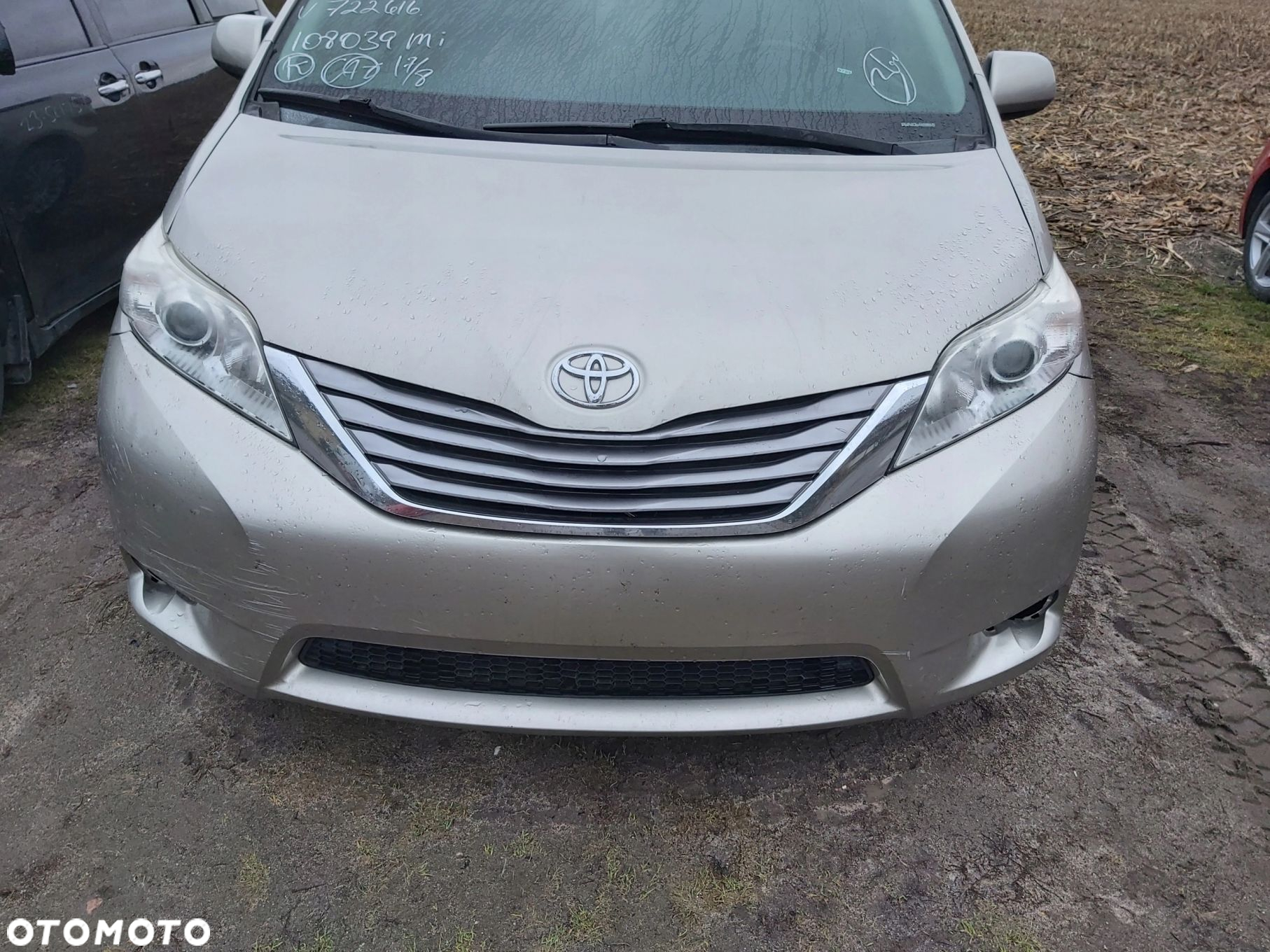TOYOTA SIENNA Lift kompletny przód ZDERZAK MASKA PAS - 2