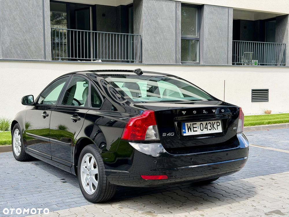 Volvo S40 2.0 - 7